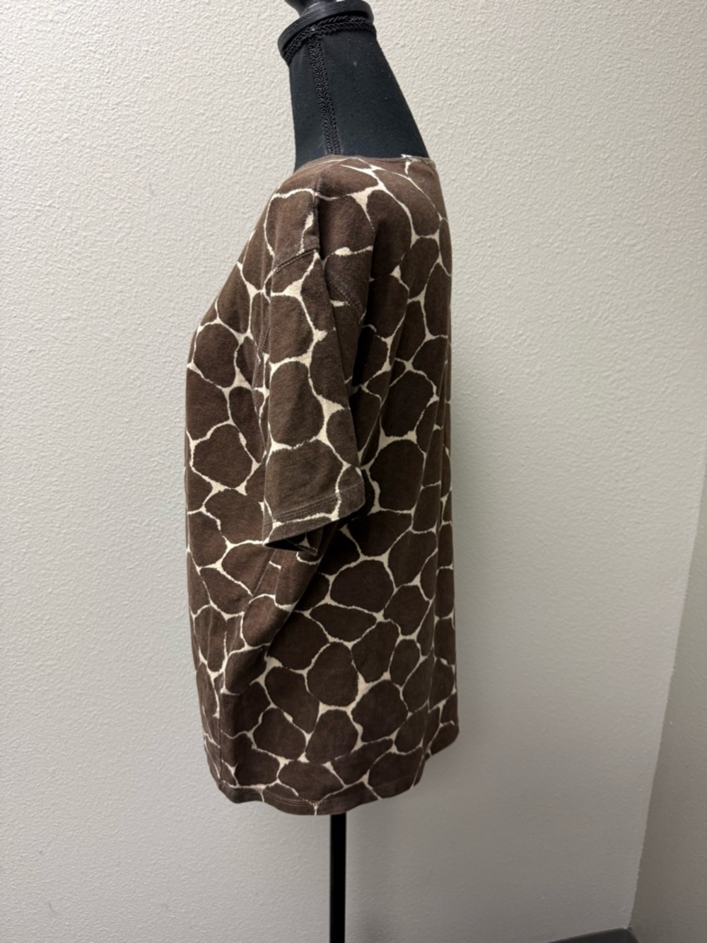 Chaus Brown Giraffe Print Top Large Cotton Short Sleeve Animal Print Casual - Picture 3 of 9
